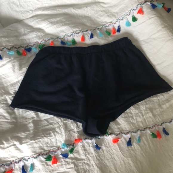 Tommy Hilfiger Comfy Shorts - Picture 2 of 4